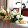dekoracja sali weselnej - kompozycja kwiatowa
